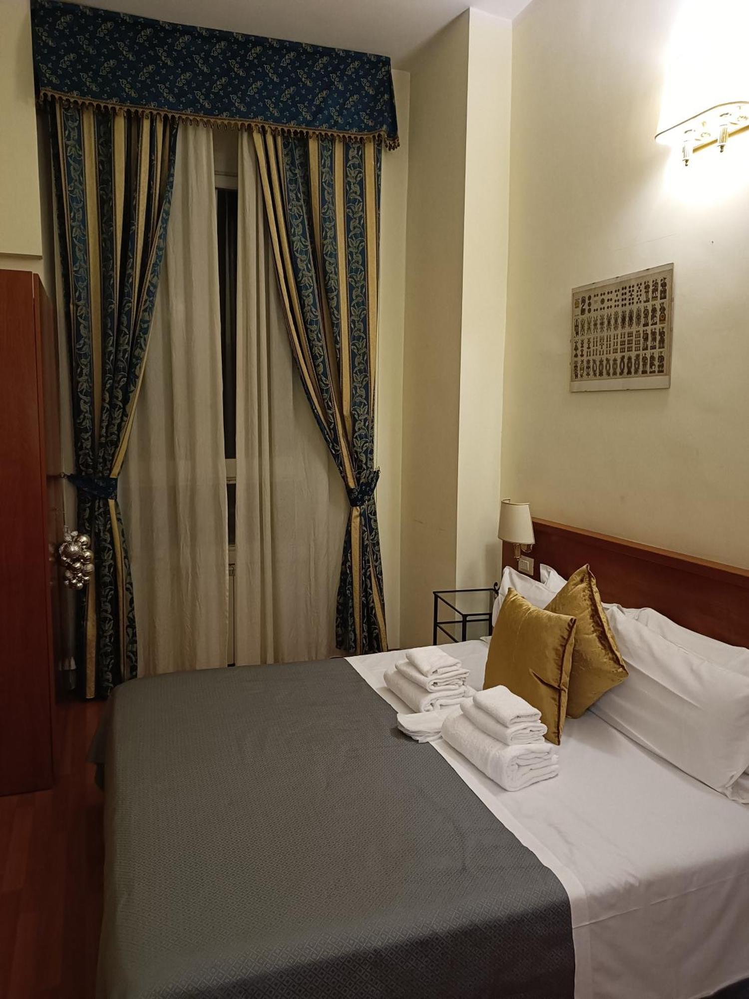 Opera Italian Suite Rome Exterior photo
